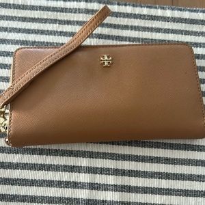 Tory Burch Continental wristlet wallet